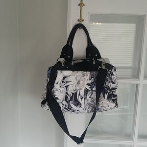 Lesportsac medium duffle bag